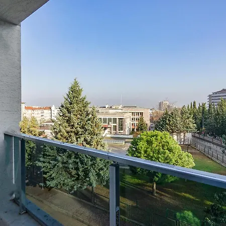 Appartement Cozy Flat W Nature View Balcony And Ac In *